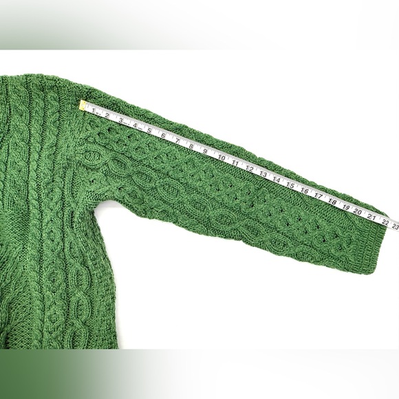 VGUC Carraig Donn Irish Merino Wool Tree Of Life Aran Button Cardigan Green XL - Picture 9 of 13